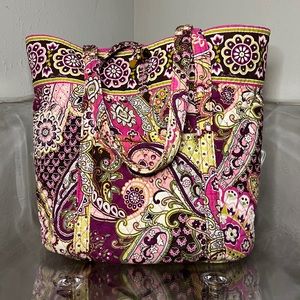 Vera Tote - Vera Bradley - Very Berry Paisley 2010